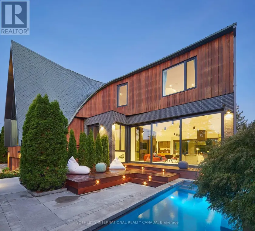 Detached at 108 STRATFORD CRESCENT, Toronto