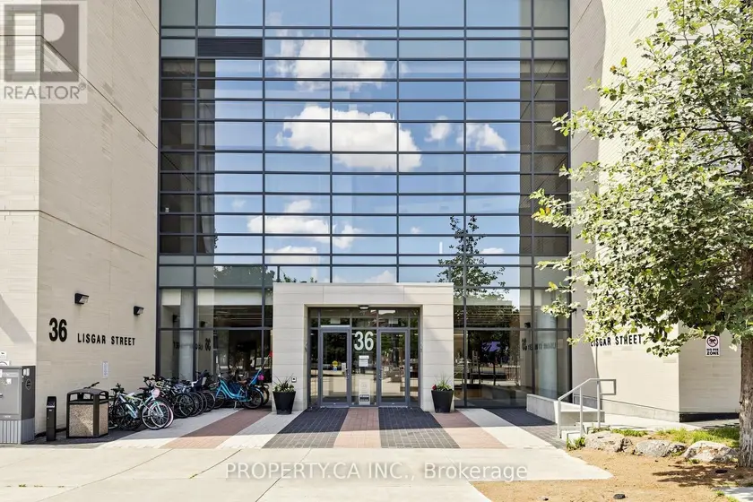 Apartment at 819W - 36 LISGAR STREET, Toronto
