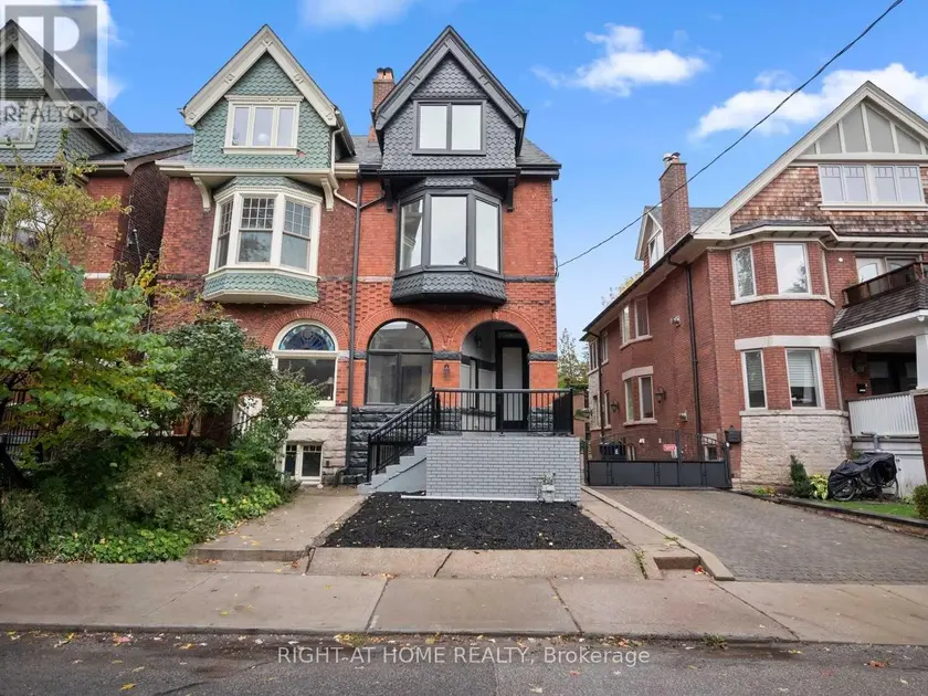 Semi-Detached/Link at UNIT 1 - 94 CONCORD AVENUE E, Toronto