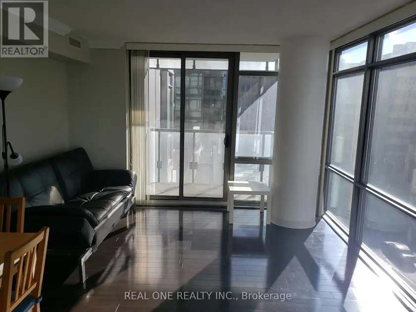 Apartment at 402 - 37 GROSVENOR STREET, Toronto