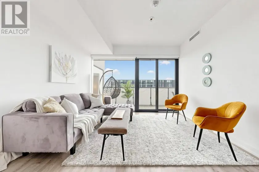 Apartment at 4206 - 161 ROEHAMPTON AVENUE, Toronto