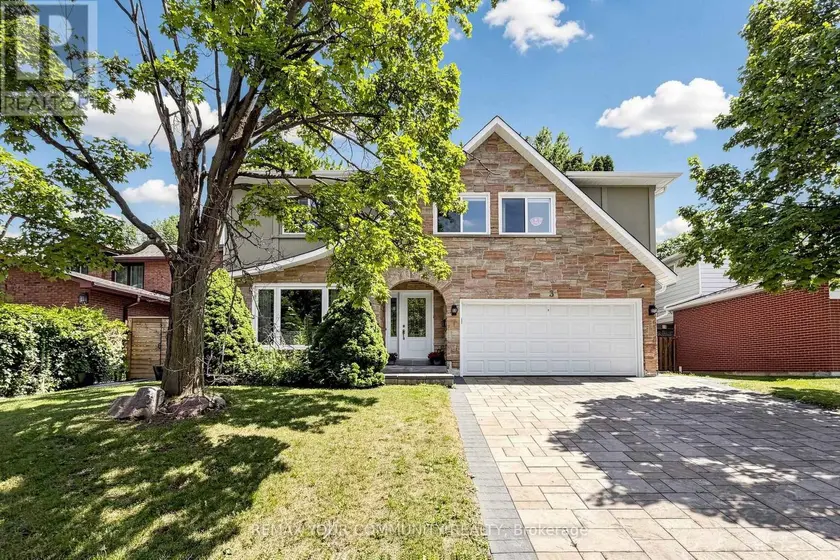 Detached at 3 COBBLESTONE DRIVE, Toronto