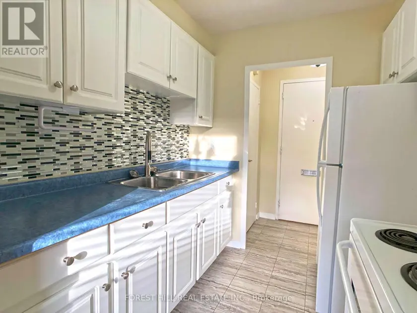 Apartment at 502 - 335 LONSDALE ROAD, Toronto