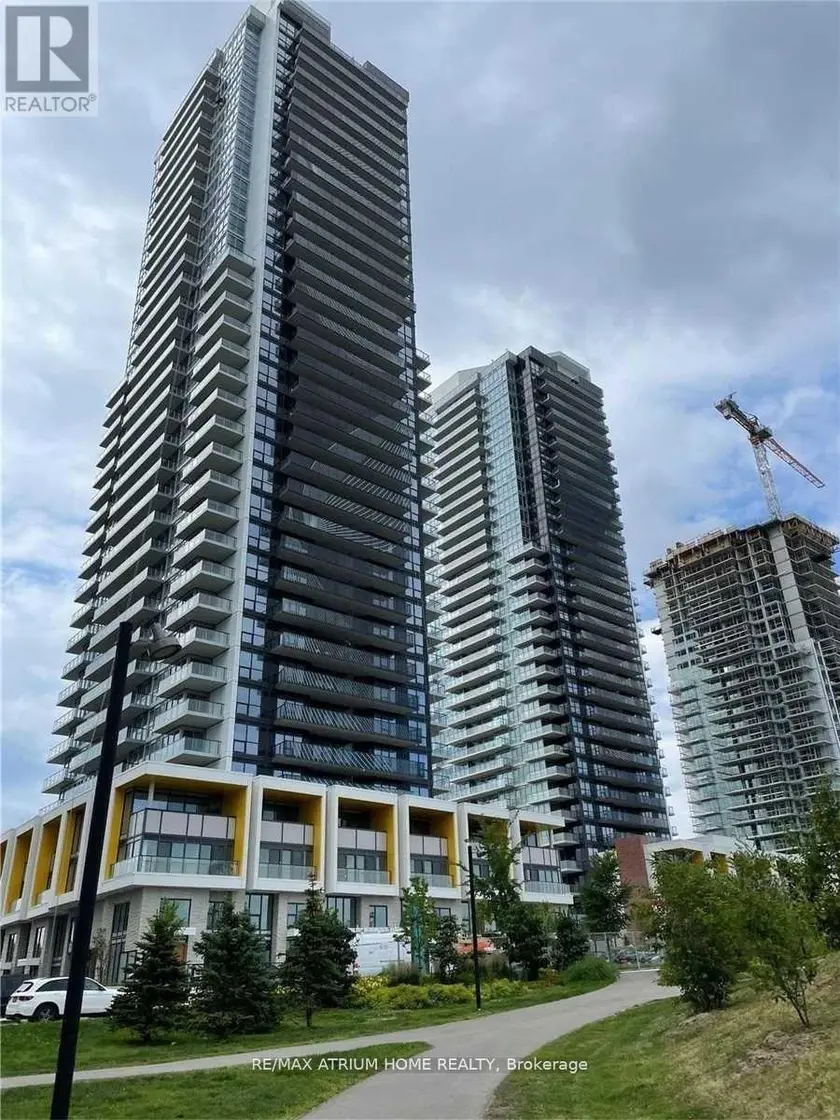 Apartment at 1002 - 95 MCMAHON DRIVE, Toronto