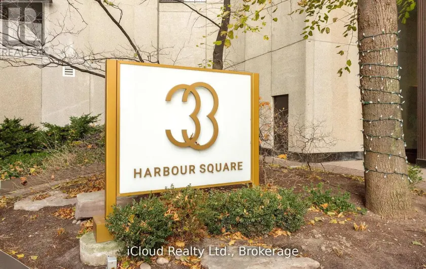 Apartment at 837 - 33 HARBOUR SQUARE, Toronto