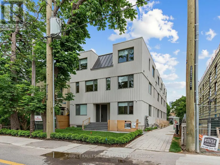 Townhouse at 5B - 45 BELLEVUE AVENUE, Toronto