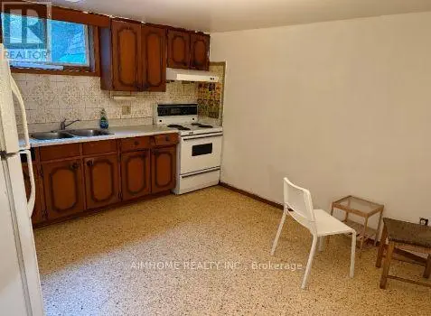 Detached at LOWER - 256 PATRICIA AVENUE, Toronto