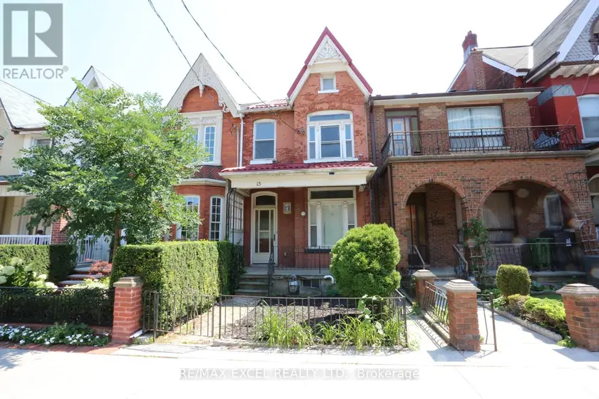 Townhouse at 15 OXFORD STREET, Toronto