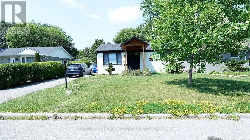 Detached at LOWER - 328 MOORE PARK AVENUE, Toronto