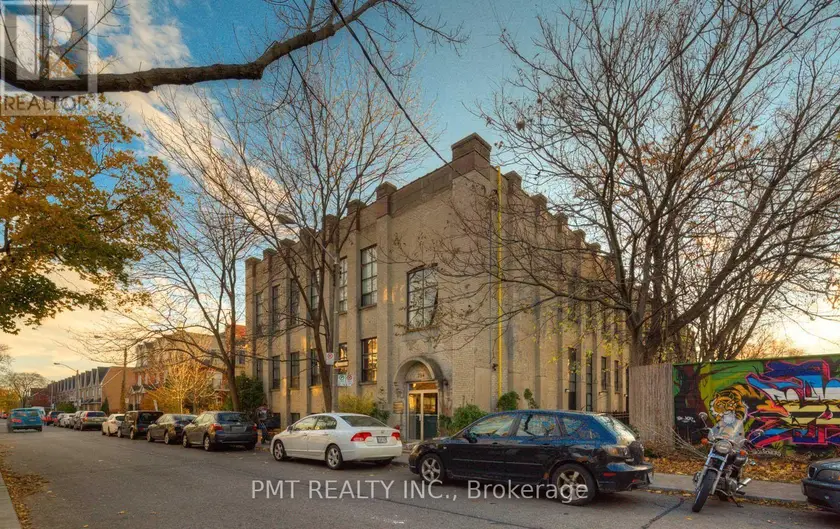 Apartment at 124 - 284 ST HELENS AVENUE, Toronto