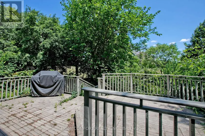Detached at 17 BRAMBLE DRIVE, Toronto