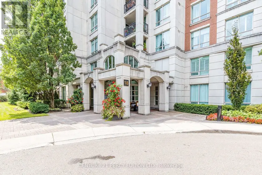 Apartment at 816 - 18 WILLIAM CARSON CRESCENT, Toronto