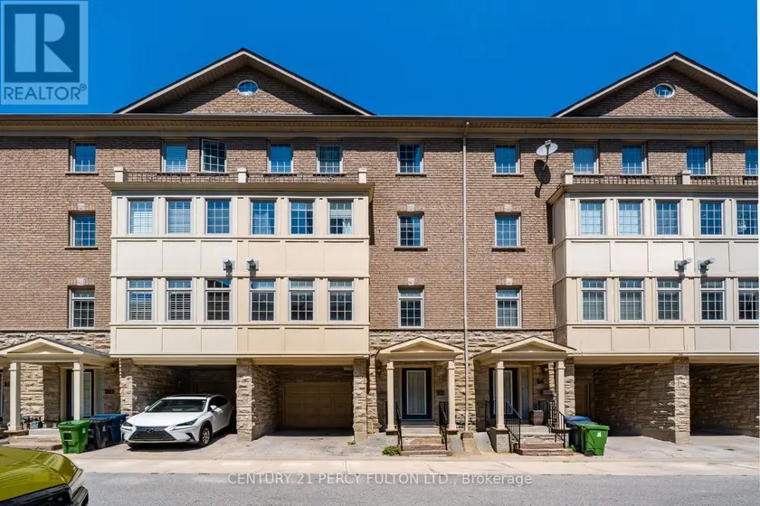 Townhouse at 22 WILLIAM POOLE WAY, Toronto