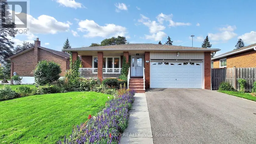 Detached at 17 SQUIREWOOD ROAD, Toronto