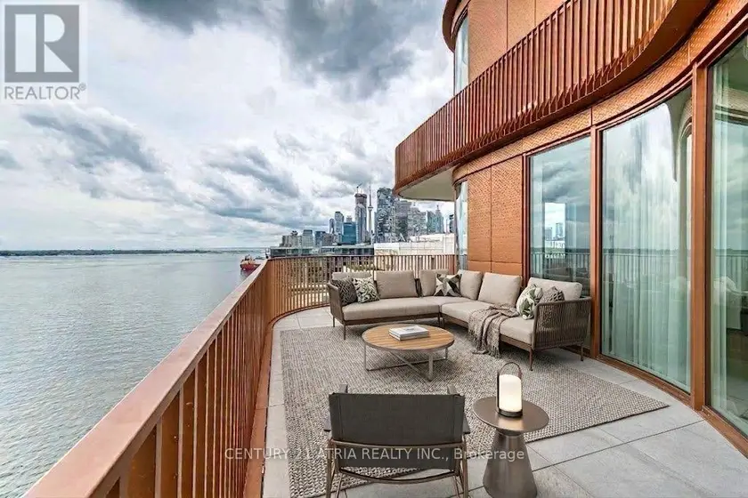 Apartment at LPH12 - 155 MERCHANTS' WHARF, Toronto