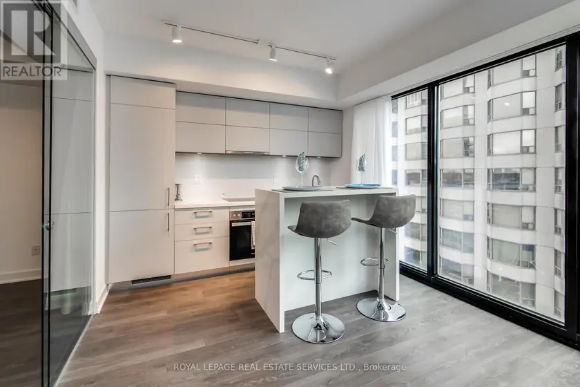 Apartment at 1907 - 188 CUMBERLAND STREET, Toronto