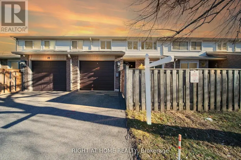 Townhouse at 12 LACE FERN WAY, Toronto