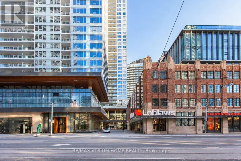 Apartment at 909 - 17 BATHURST STREET, Toronto