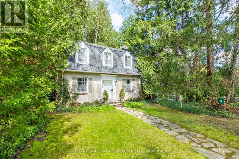 Detached at 38 DONWOODS DRIVE, Toronto