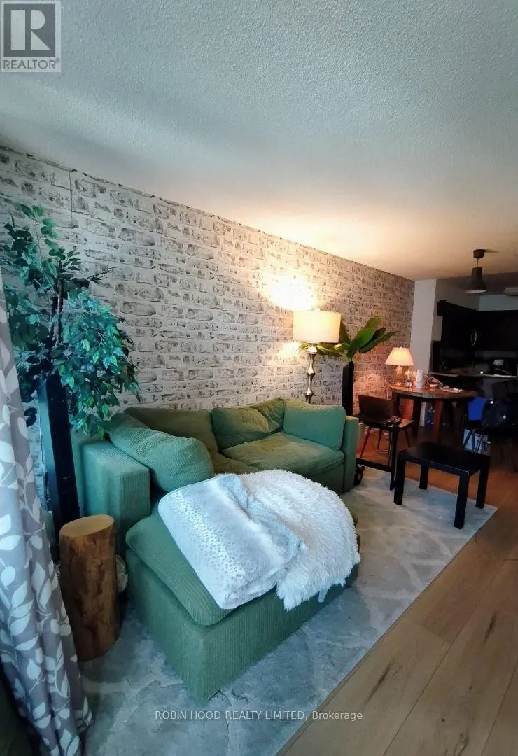 Apartment at 30 - 30 GRAND TRUNK CRESCENT, Toronto
