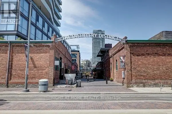 Apartment at 805 - 70 DISTILLERY LANE, Toronto
