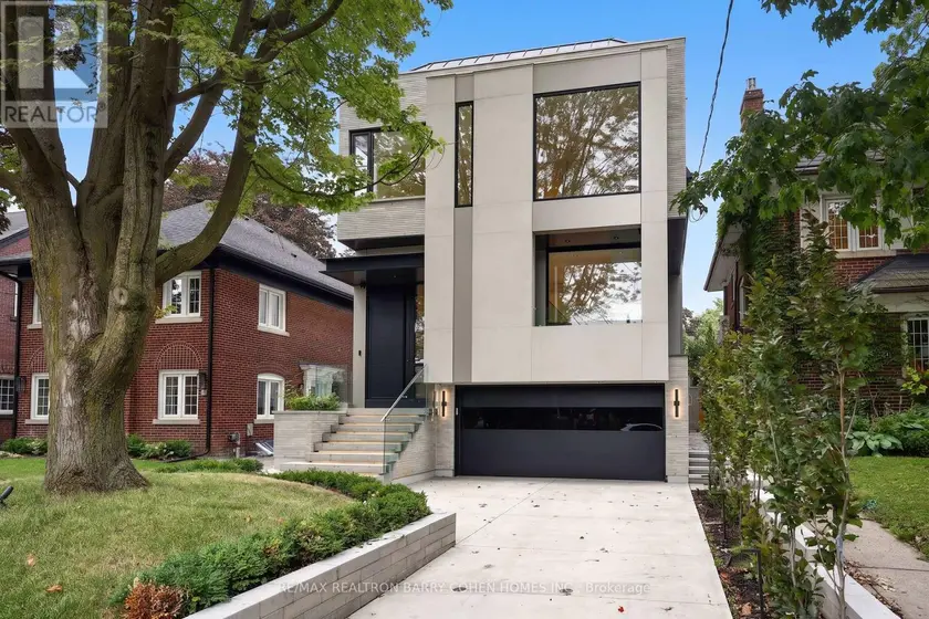 Detached at 39 CHUDLEIGH AVENUE, Toronto