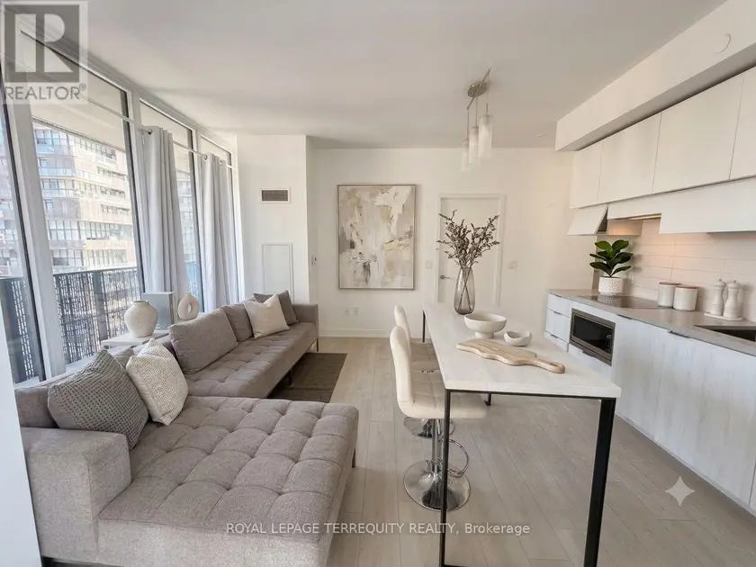 Apartment at 505 - 8 EGLINTON AVENUE E, Toronto