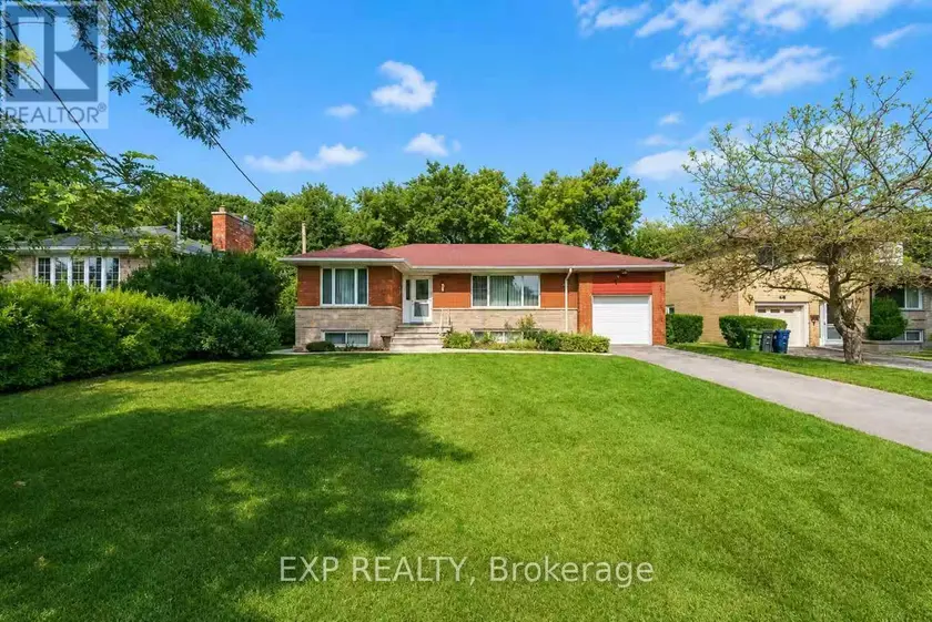 Detached at 114 CASTLEGROVE BOULEVARD, Toronto
