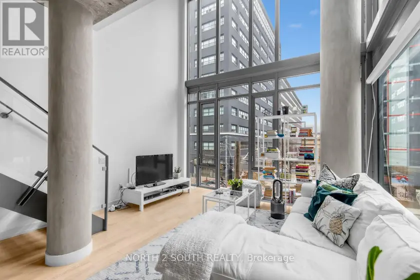 Apartment at 225 - 95 BATHURST STREET, Toronto