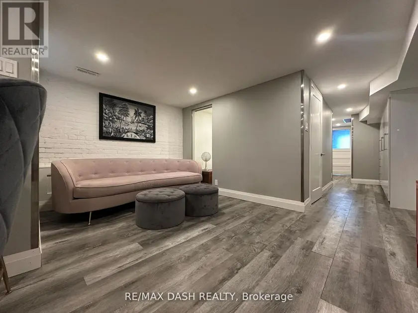 Semi-Detached/Link at BSMT - 725 PALMERSTON AVENUE W, Toronto