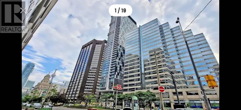 Apartment at 3205 - 426 UNIVERSITY AVENUE, Toronto