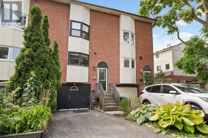 Townhouse at 17 SYDENHAM STREET, Toronto