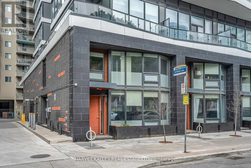 Townhouse at TH5 - 85 WOOD STREET, Toronto