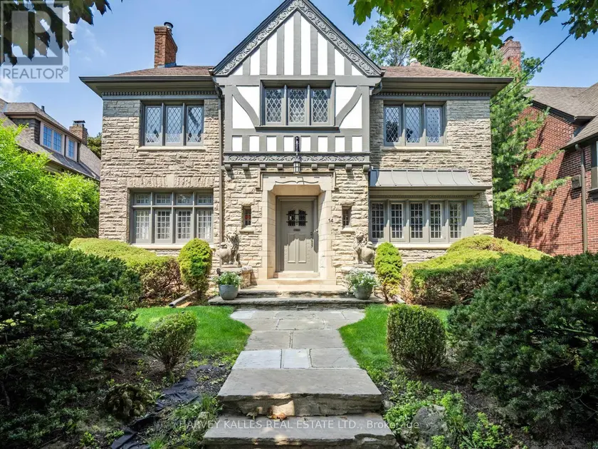Detached at 14 DEWBOURNE AVENUE, Toronto