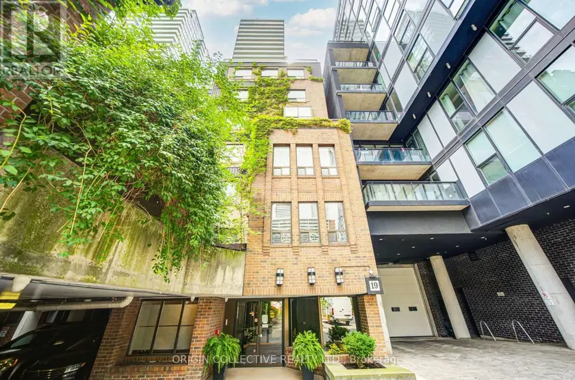 Apartment at 305 - 19 DUNDONALD STREET, Toronto