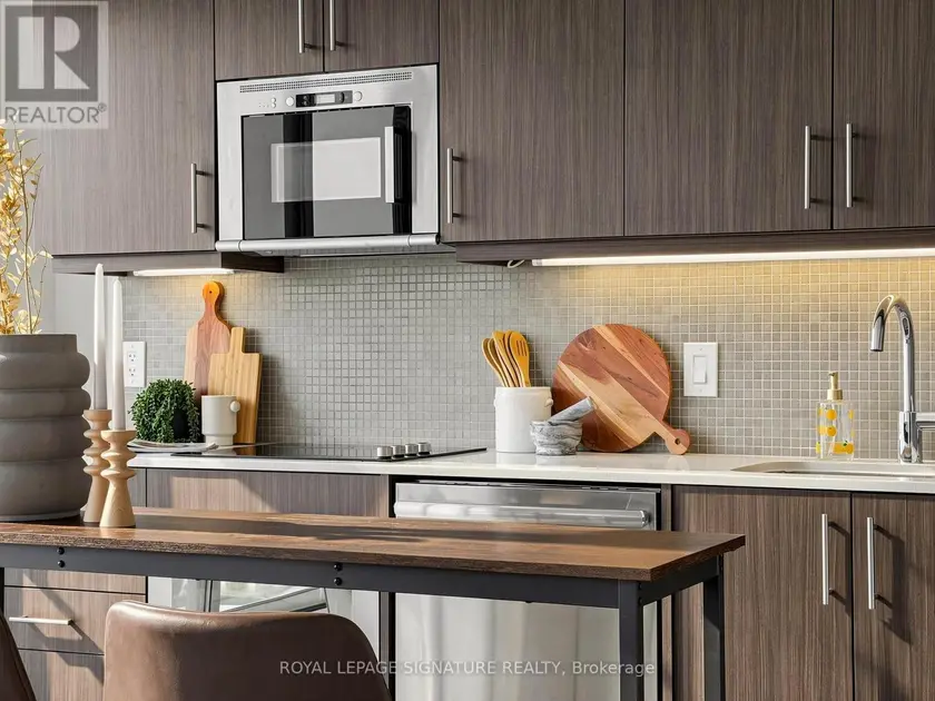 Apartment at PH2 - 297 COLLEGE STREET, Toronto