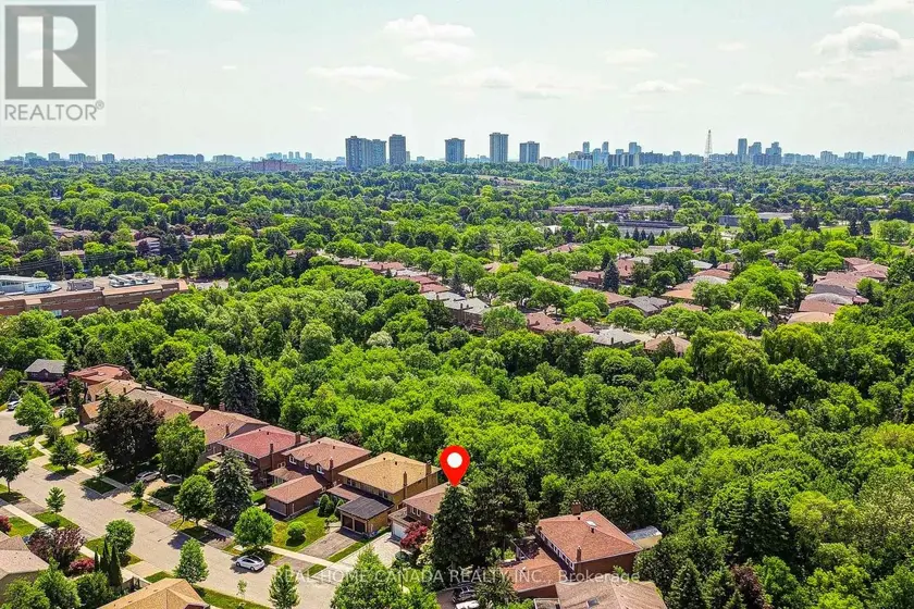 Detached at 20 SADDLETREE DRIVE, Toronto