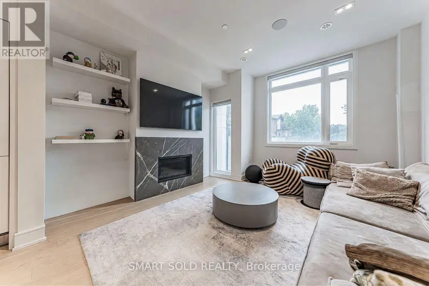 Townhouse at 9 FLAX FIELD LANE, Toronto