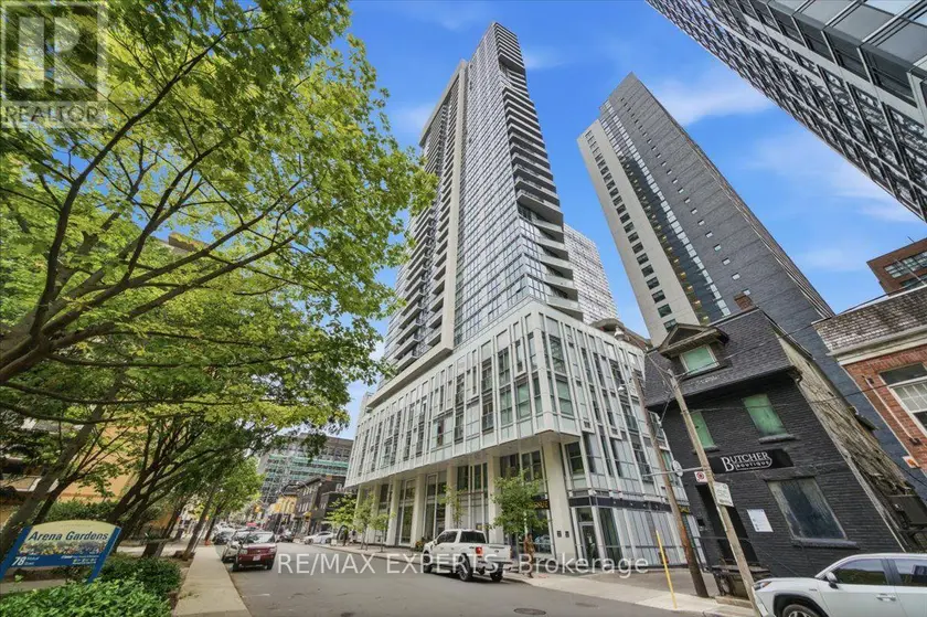 Apartment at 401 - 77 MUTUAL STREET, Toronto