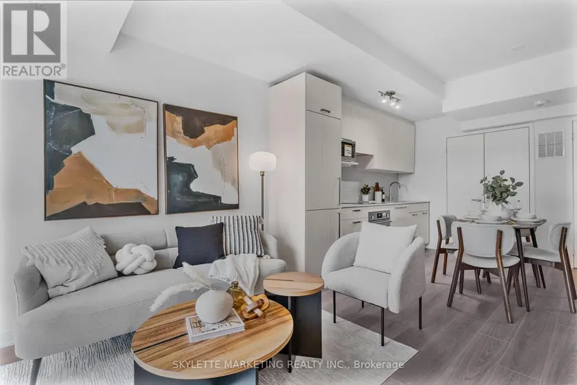 Townhouse at 13 - 75 CURLEW DRIVE S, Toronto