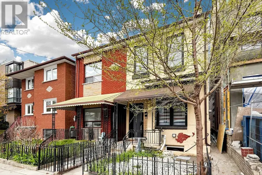 Townhouse at 174 MANNING AVENUE, Toronto
