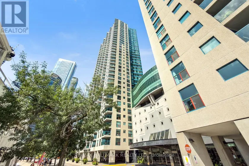 Apartment at 504 - 77 HARBOUR SQUARE, Toronto