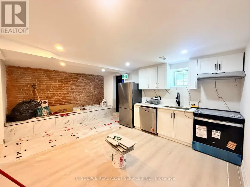 Semi-Detached/Link at 6 - 36 BRUNSWICK AVENUE, Toronto