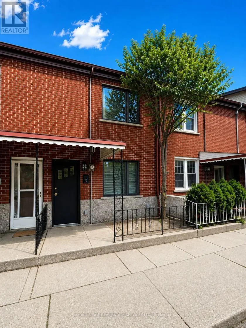 Townhouse at 5 HENDERSON AVENUE, Toronto