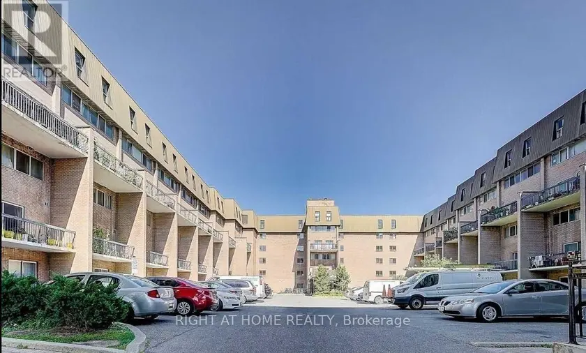 Townhouse at 149 - 165 GF CHEROKEE BOULEVARD, Toronto