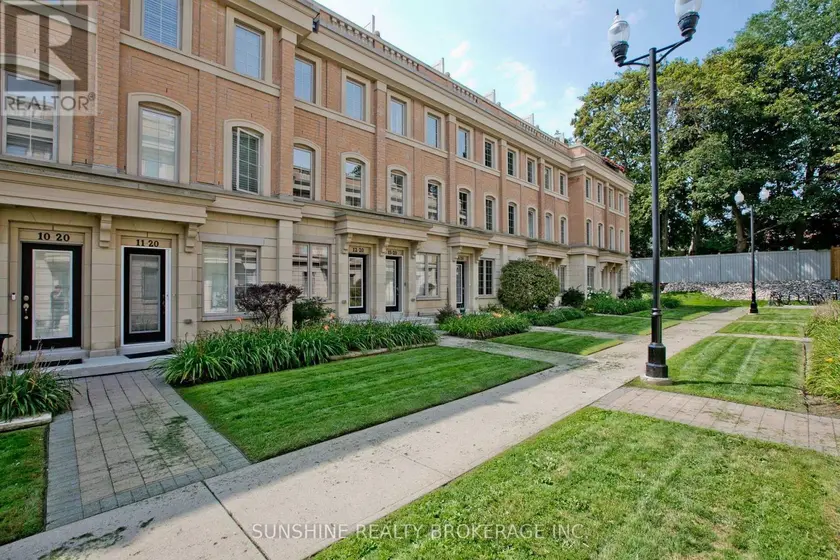 Townhouse at 12 - 20 HARGRAVE LANE, Toronto