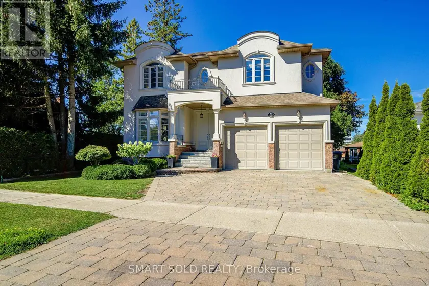 Detached at 6 BRILL CRESCENT, Toronto