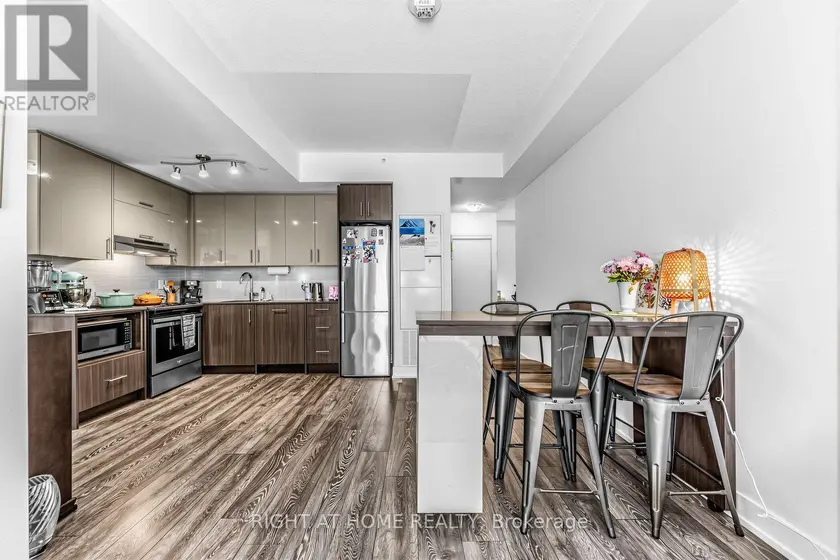 Apartment at 202 - 180 FAIRVIEW MALL DRIVE, Toronto