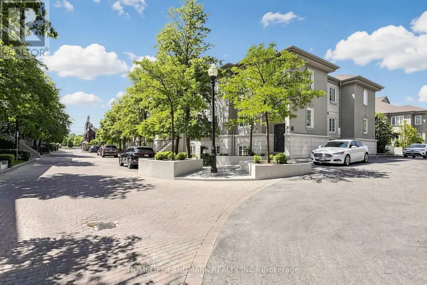 Townhouse at B29 - 108 FINCH AVENUE W, Toronto