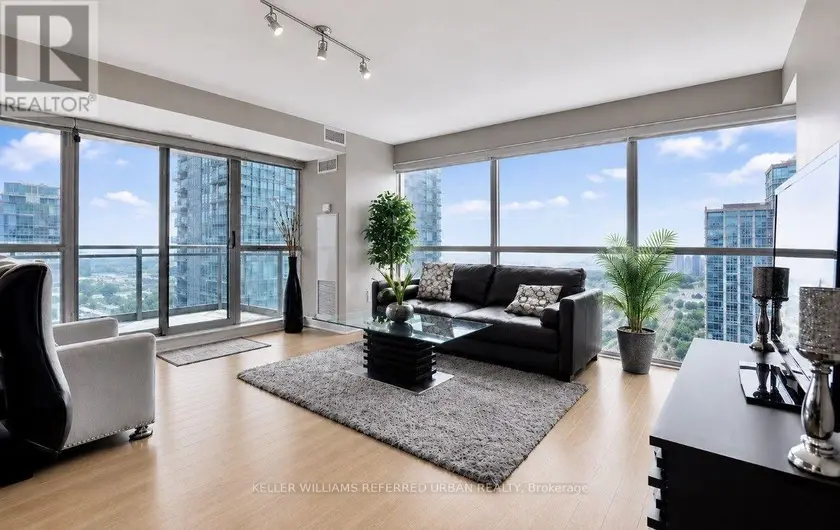 Apartment at Unit 1803
